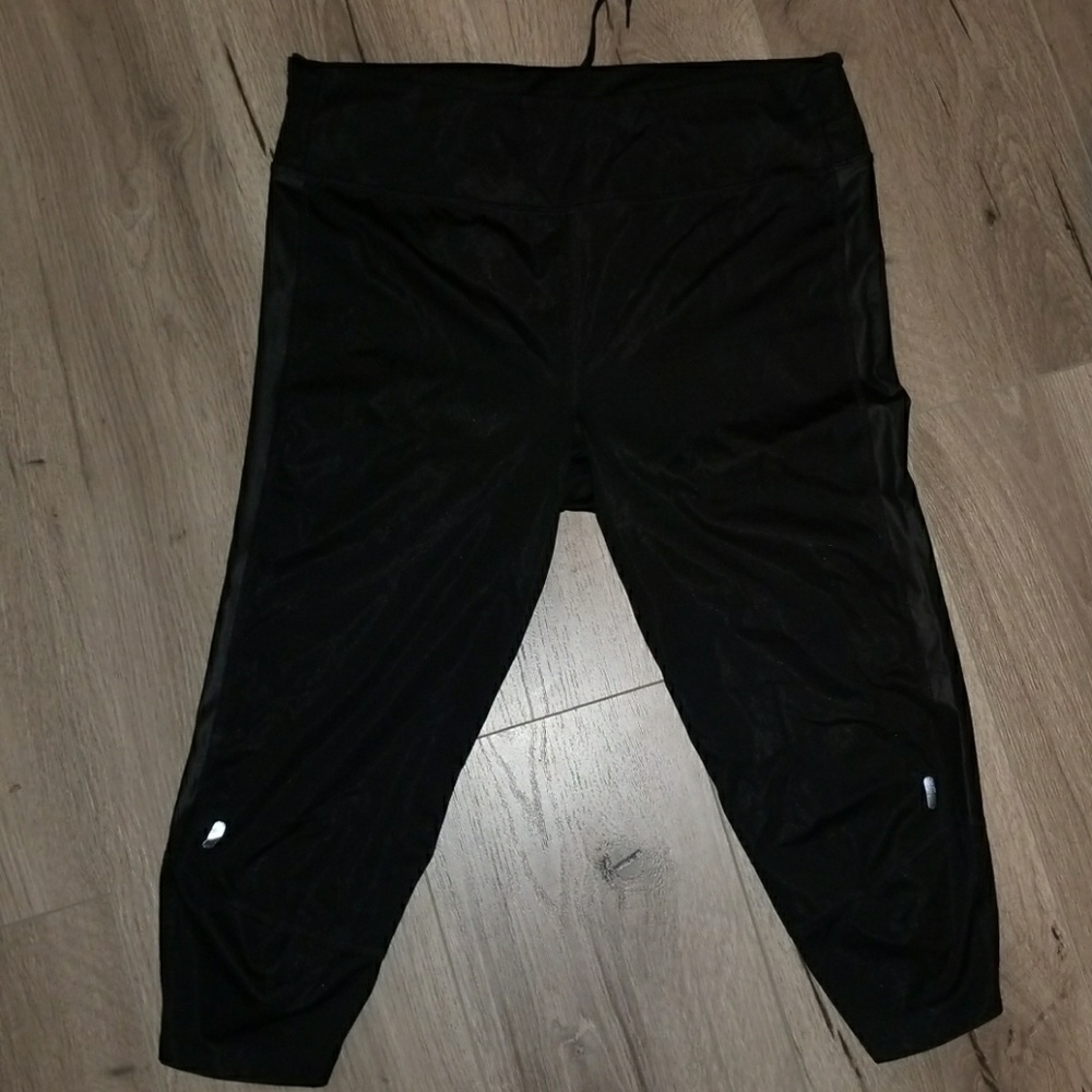 Adidas crop leggings